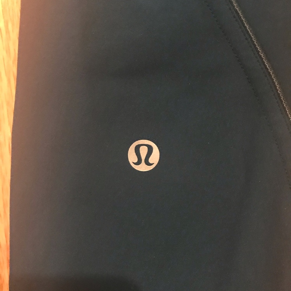 🍋LULULEMON speed up full on luxtreme tight - Picture 3 of 8